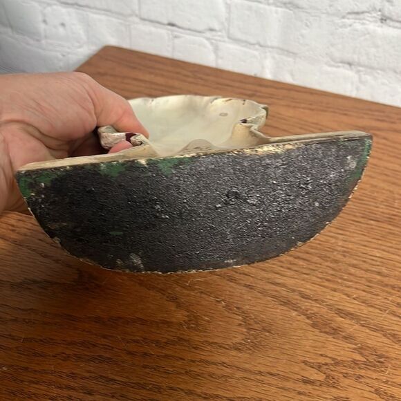 Vintage Cast Iron Santa Holding a Tree & present Door Stop 6.5” x 9” x 2.5” - Picture 5 of 5